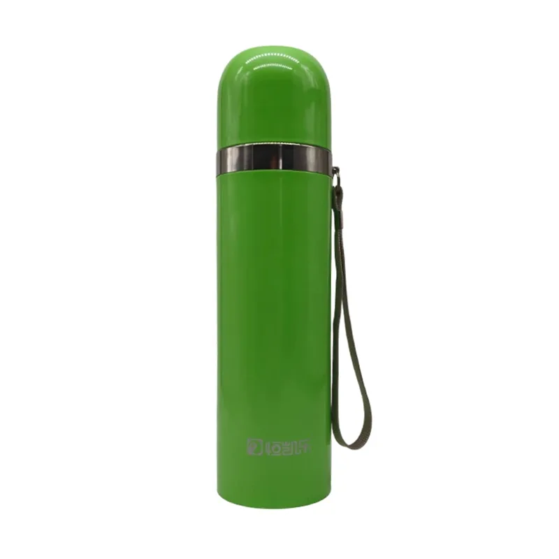 Zwarte metalen fles