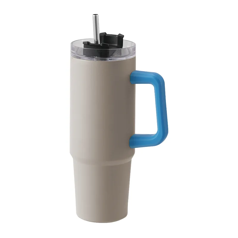 Vacuüm geïsoleerde autobeker